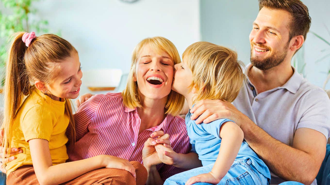if-your-parents-sacrificed-11-things-to-give-you-a-good-life-they-love-you-from-the-depths-of-their-souls_69cac2ebacc61