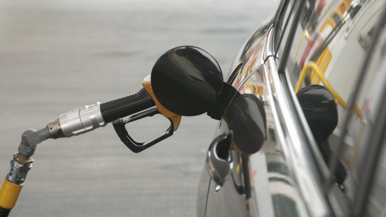 polonia-plafoneaza-pretul-combustibililor-in-contextul-bulversarilor-de-pe-piata-mondiala-de-petrol_69ca7984dbe7b