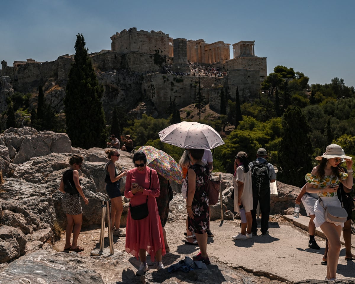 athens-cannot-operate-as-a-giant-hotel-mayor-vows-to-rescue-capital-from-overtourism_69ec91e8932c2