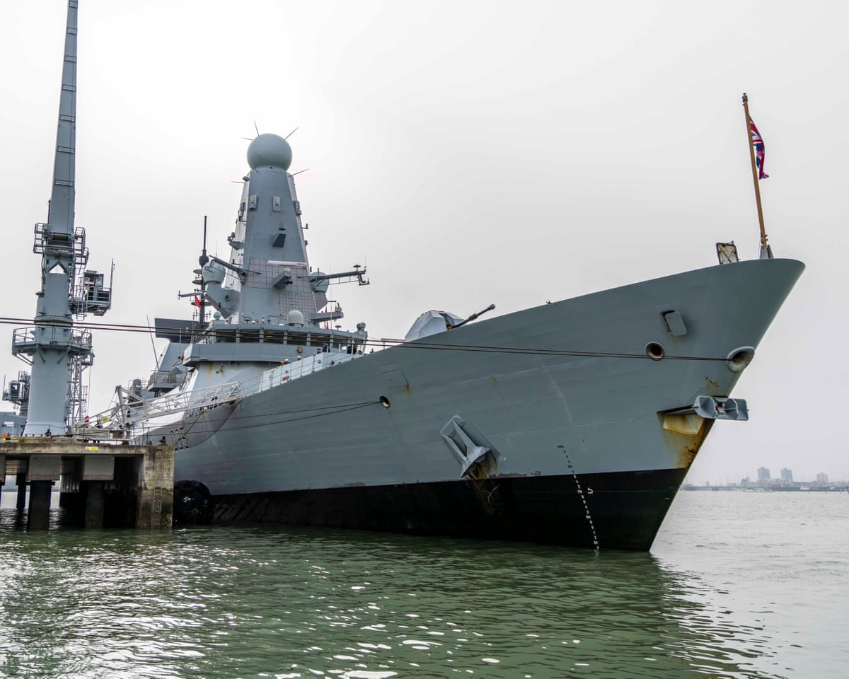 britain-to-create-joint-naval-force-with-nine-european-countries-as-complement-to-nato_69f21ab3e06ca