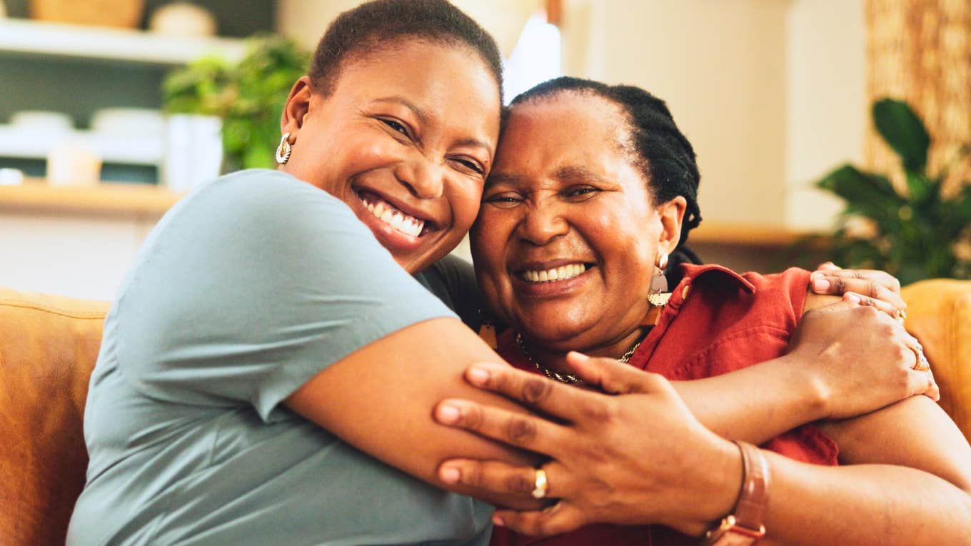 daughters-raised-by-hard-working-moms-turn-out-way-better-in-11-specific-ways_69d97ba70e8e9
