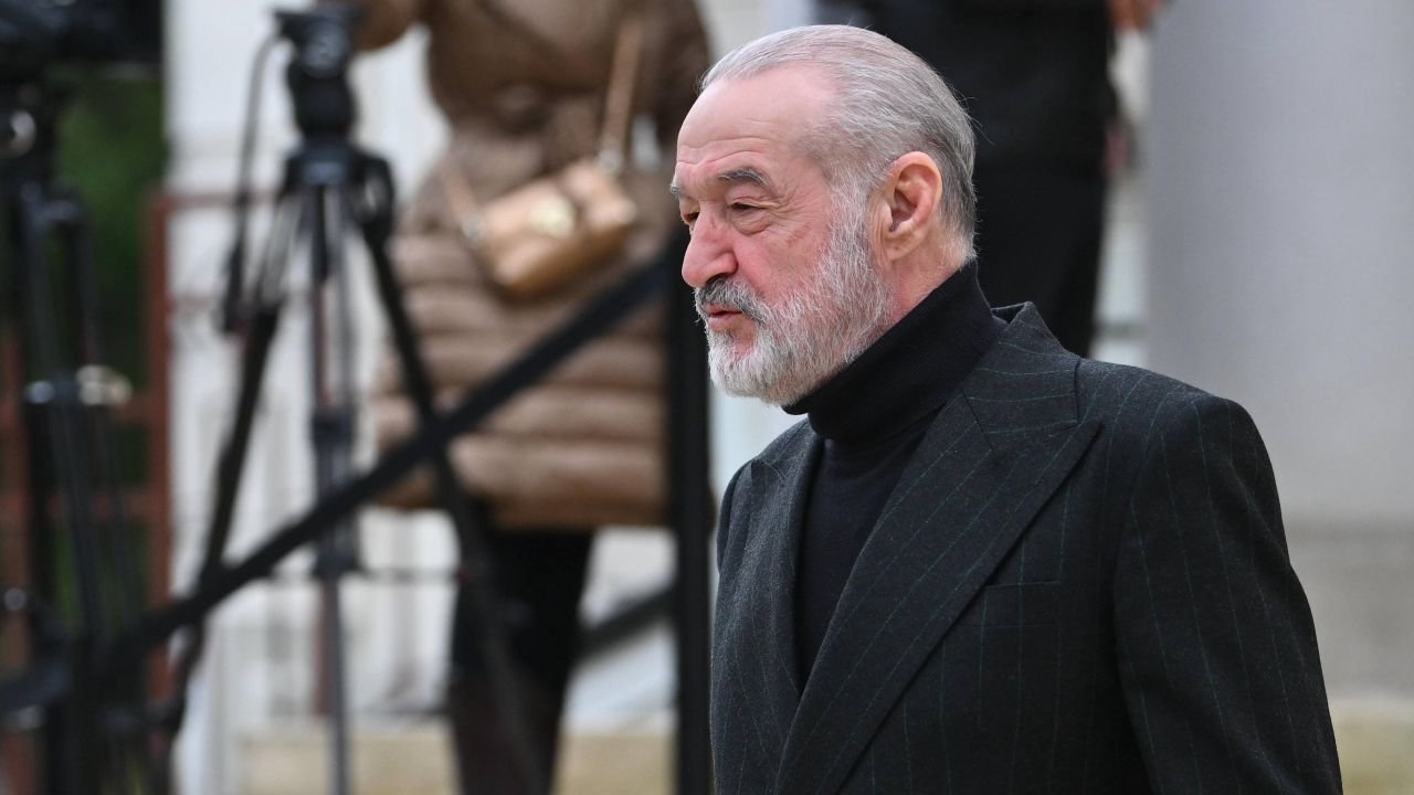 gigi-becali-se-intalneste-azi-cu-elias-charalambous-ce-va-face-fcsb-in-cazul-unui-nou-refuz_69ef0d52caa8b