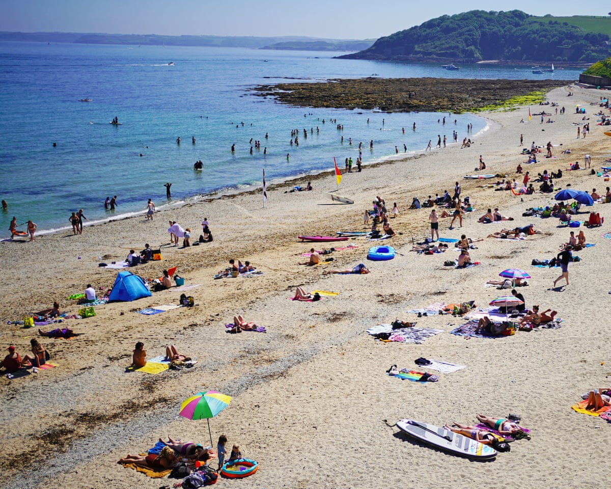 more-britons-opt-to-holiday-in-uk-this-summer-amid-uncertainty-over-flights_69e49e5bc9e87