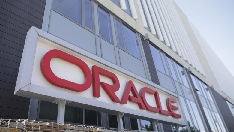 oracle-a-inceput-un-nou-val-de-concedieri-in-timp-ce-compania-face-investitii-masive-in-inteligenta-artificiala_69ccb56a9db1d