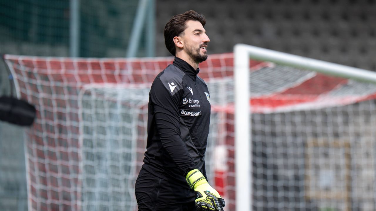 andrei-vlad-i-a-bagat-in-ceata-transfer-absurd-unul-dintre-cele-mai-mari-salarii-dar-nu-a-debutat_69fde257a558d