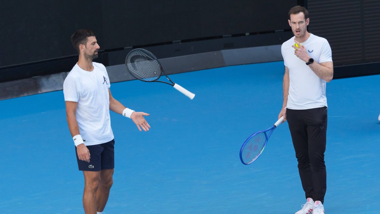 galerie-foto-reactia-puternica-a-lui-andy-murray-dupa-ce-s-a-vehiculat-ca-djokovic-il-platea-cu-100000-pe-saptamana_6a39197c1630f