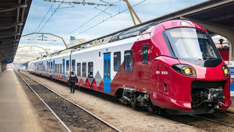 noi-trenuri-electrice-intra-in-circulatie-pe-ruta-bucuresti-nord-cluj-napoca-si-retur_6a43d3e79e1f5