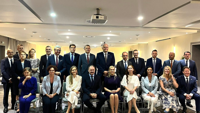 romania-a-semnat-acordul-privind-stocarea-energiei-cristian-busoi-sunt-necesare-capacitati-de-aproximativ-200-gw-pana-in-2030_6a3e9bf837cf7