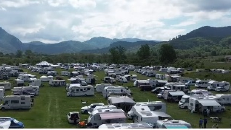 video-aventura-pe-roti-in-inima-naturii-romanii-se-orienteaza-tot-mai-mult-spre-vacantele-la-autorulota-detii-controlul_6a28f2acd2643