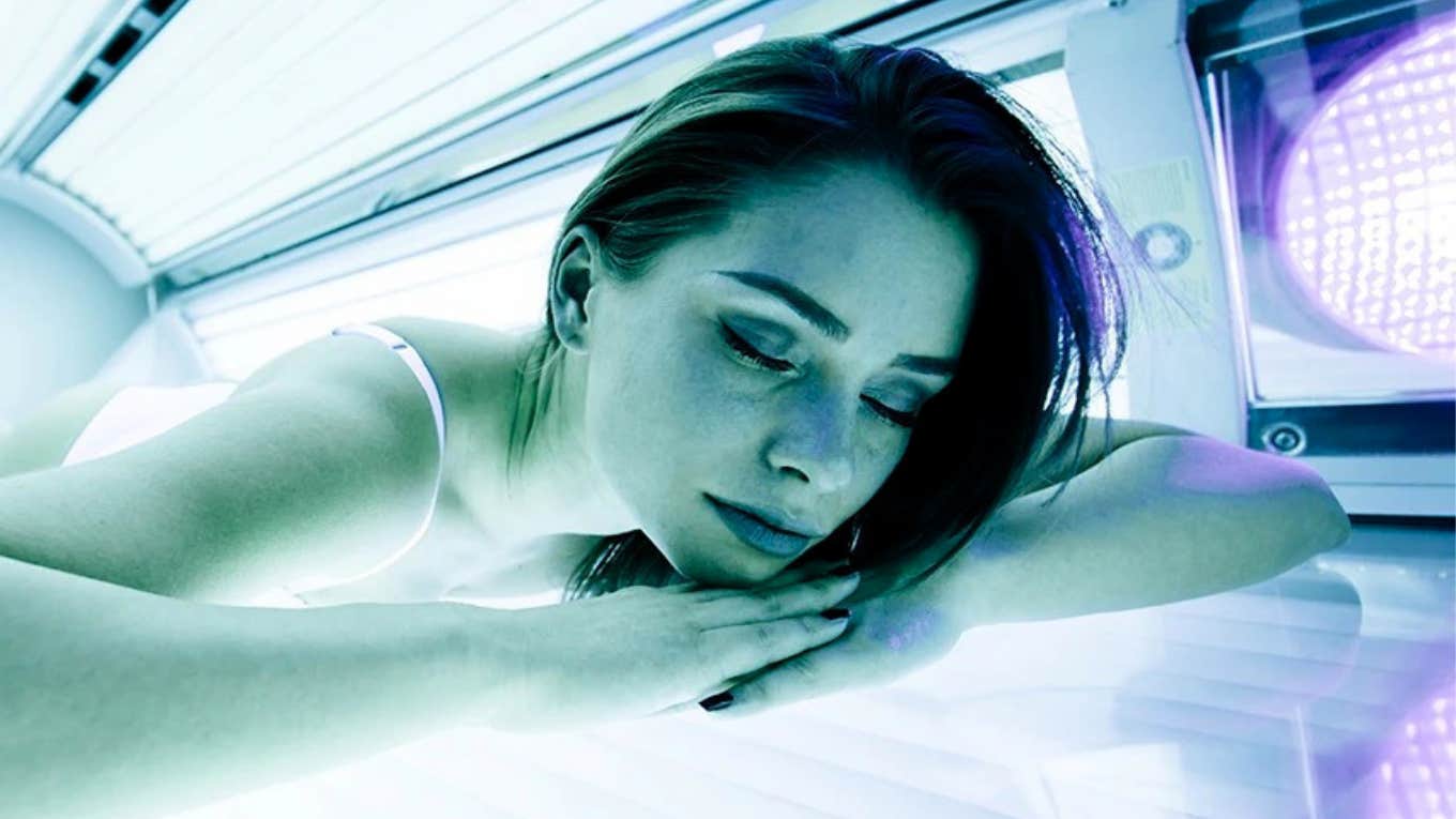 a-womans-tanning-habit-caused-damage-so-severe-it-left-a-hole-in-her-face_6a51736ba9ed0