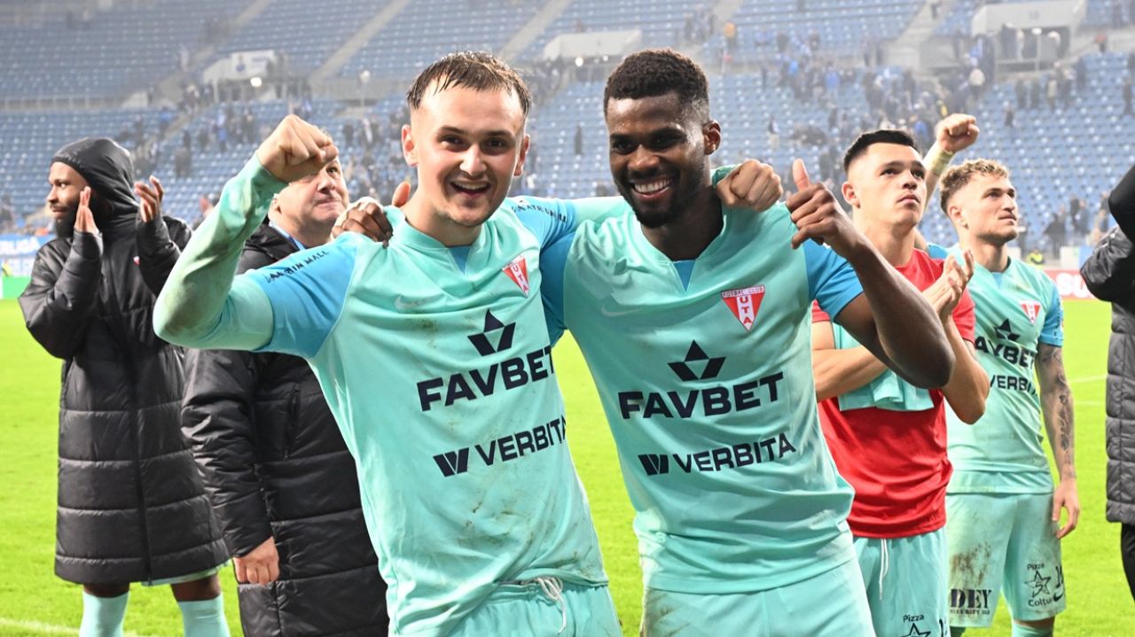 oficial-la-doi-ani-dupa-accidentarea-horror-fotbalistul-din-superliga-a-fost-prezentat-in-italia_6a50d488a7a73