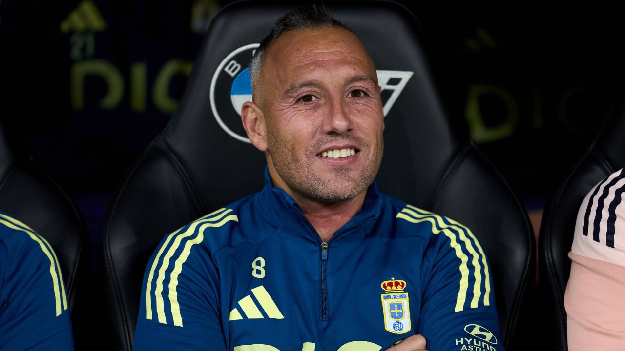 oficial-santi-cazorla-s-a-retras-din-fotbal-cifrele-si-cariera-micului-magician_6a4648922a257
