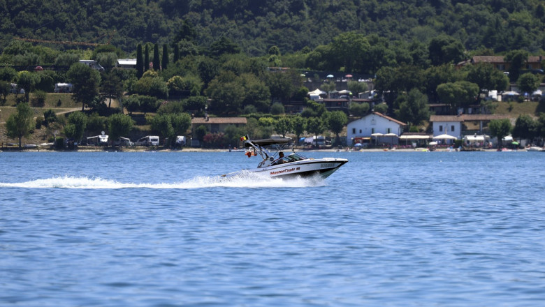 un-roman-de-29-de-ani-a-disparut-in-apele-unui-lac-din-italia-dupa-ce-a-salvat-un-copil-de-7-ani-de-la-inec_6a5df2308e77e
