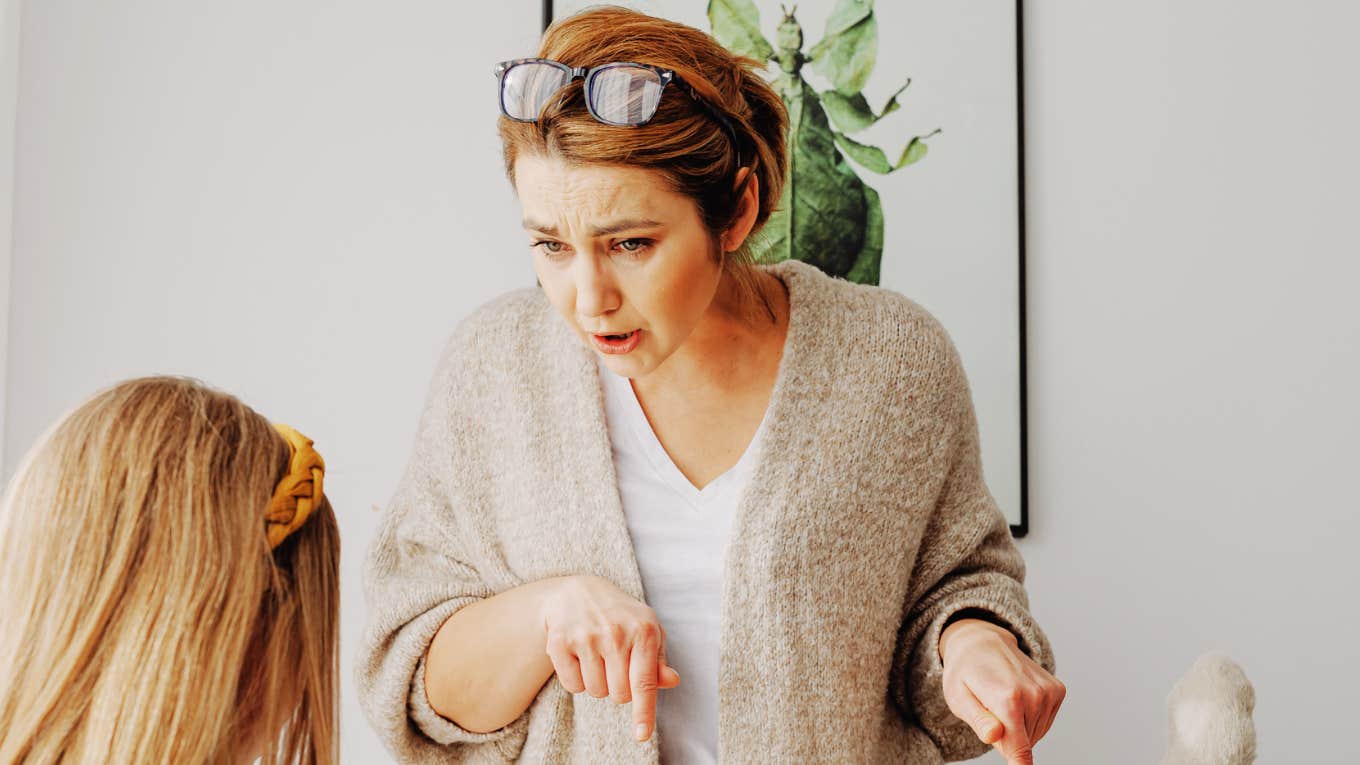 your-parents-were-more-likely-to-be-stressed-depressed-during-a-very-specific-part-of-your-childhood_6a4c11dd2844c